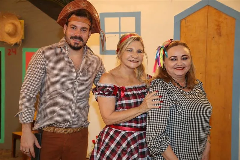 Miguel Dias Filho, Rosangela Souza e Eliane Novaes