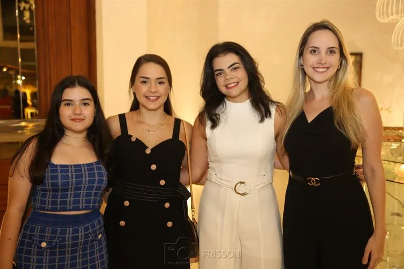 Alicia Braga, Leticia Bayma, Maria Eduarda e Marina Braga
