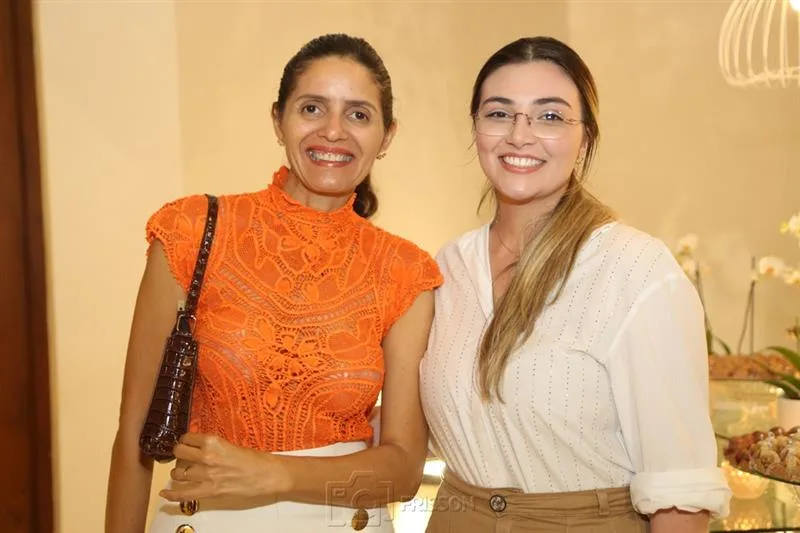 Carla Fenelon e Rayane Freitas