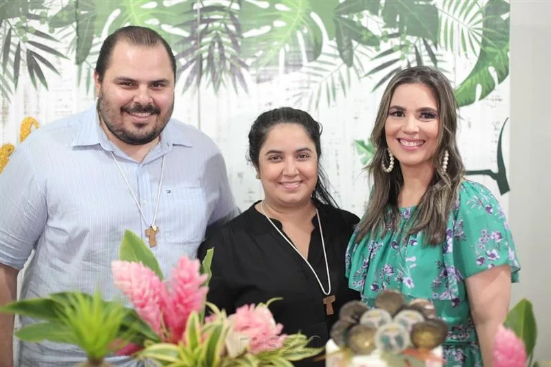 Breno Brasil, Lara Montinegro e Priscila Brasileiro
