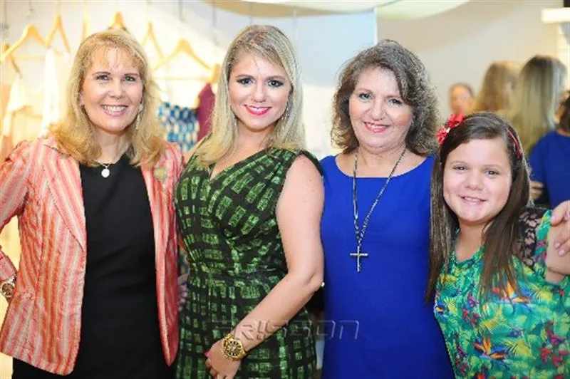 Anelise Martin, Larissa Diógenes, Graça Menezes e Maria Eduarda