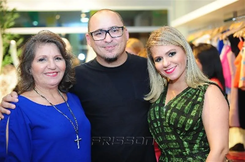 Graça Menezes, Charles W e Larissa Diógenes