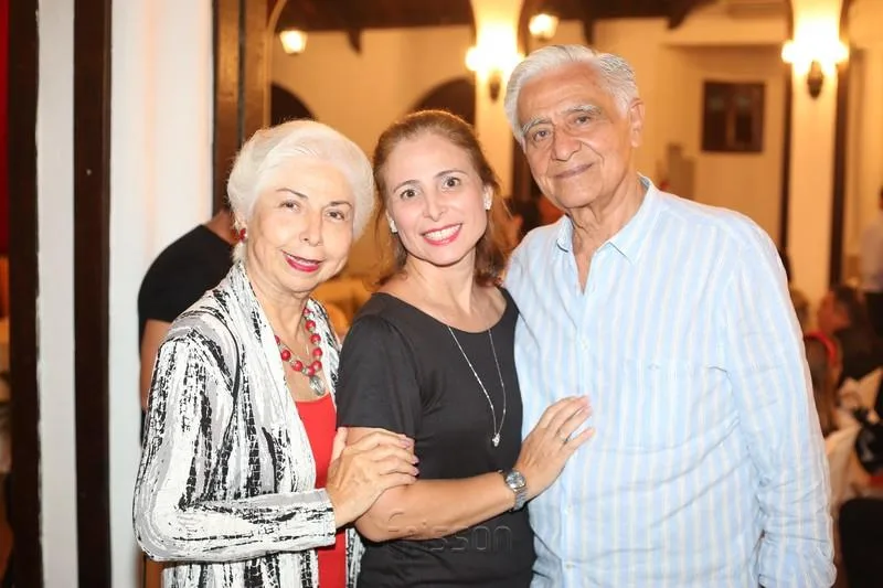 Alódia e Samyra Guimarães e Paulo