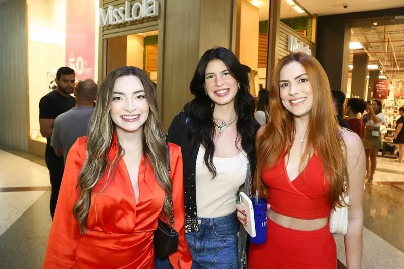 Amanda Costa, Ana Carolina Goyanna e Luyanne Lima