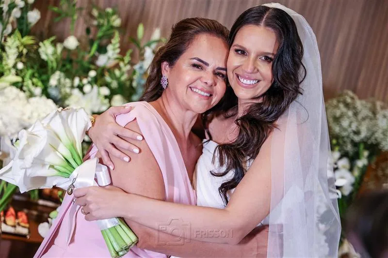 Adrian e Eduarda Lopes