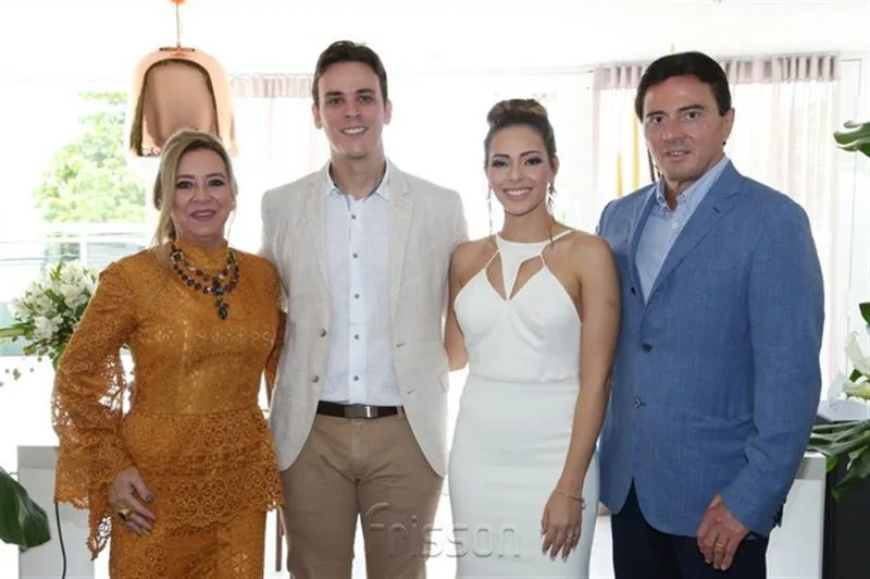 Bricia Carvalho, Andre Fiuza, Gabriella e Luis Teixeira de Carvalho