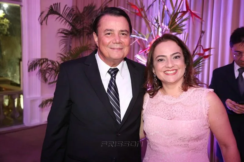 Dionisio Barsi e Andréa Coelho