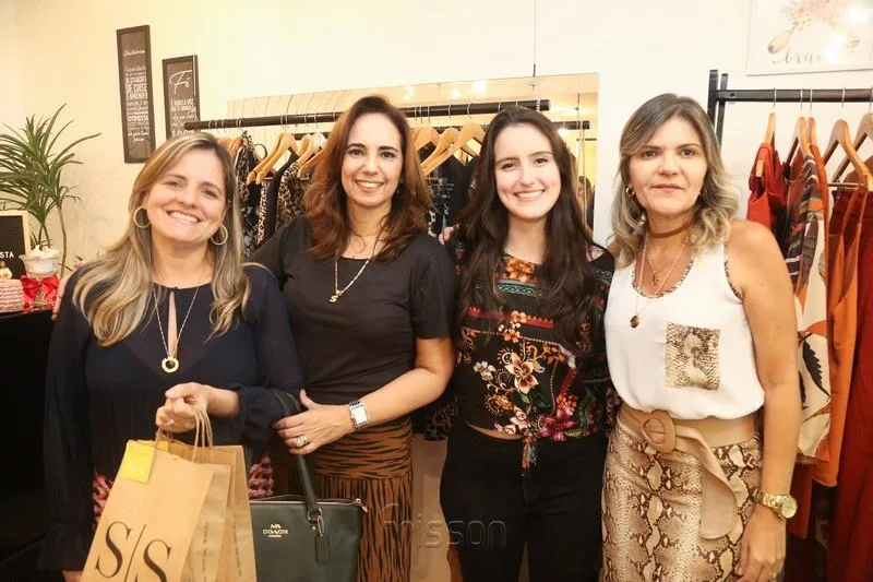 Gleuvi Barros, Susie Férrer, Maria Teresa e Sueli Cabral