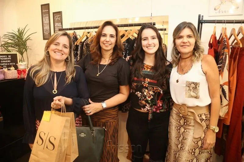 Gleuvi Barros, Susie Férrer, Maria Teresa e Sueli Cabral