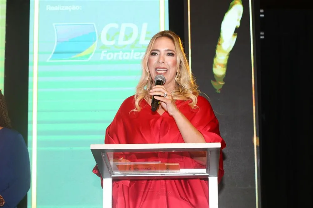 Ana Luiza Ximenes Dias