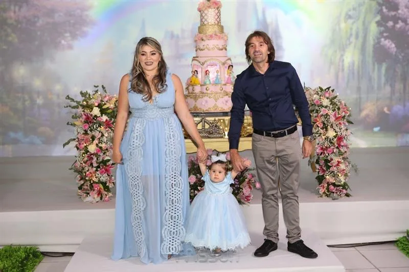 Ana, Mariana e Rodrigo Lima