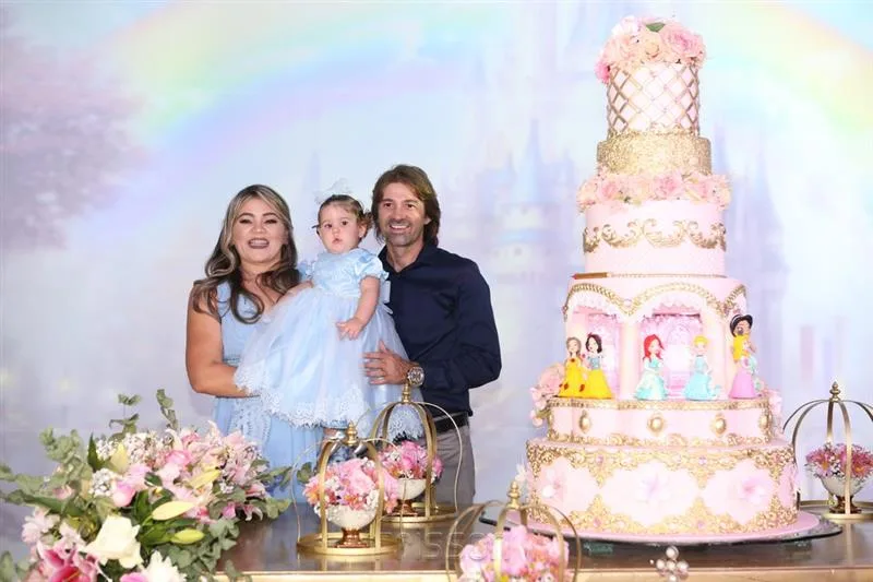 Ana, Mariana e Rodrigo Lima