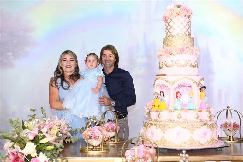 Ana, Mariana e Rodrigo Lima