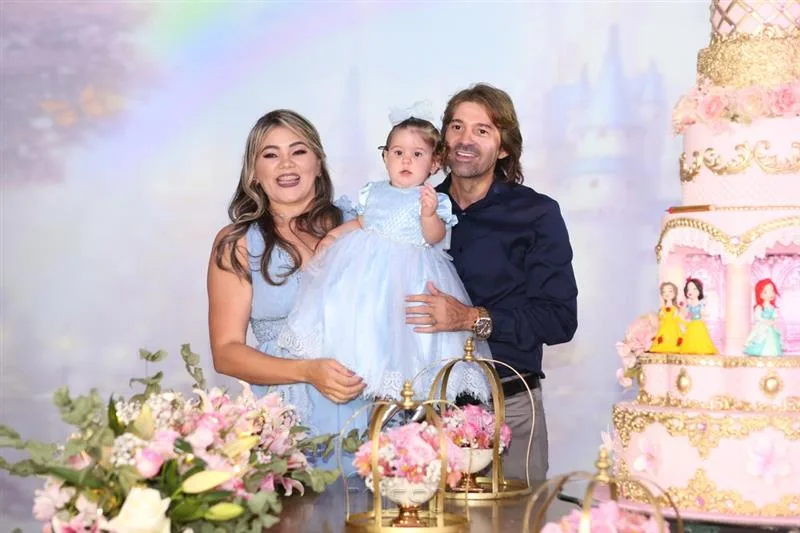 Ana, Mariana e Rodrigo Lima
