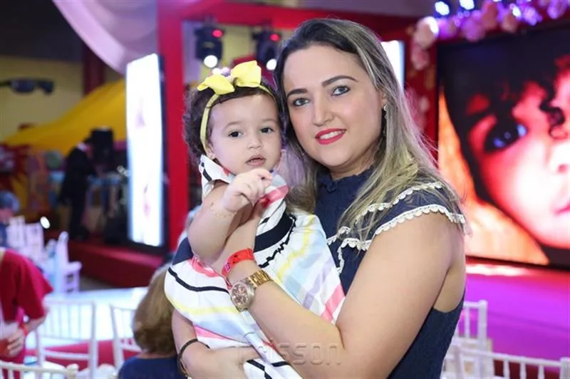 Isis e Liana Veras