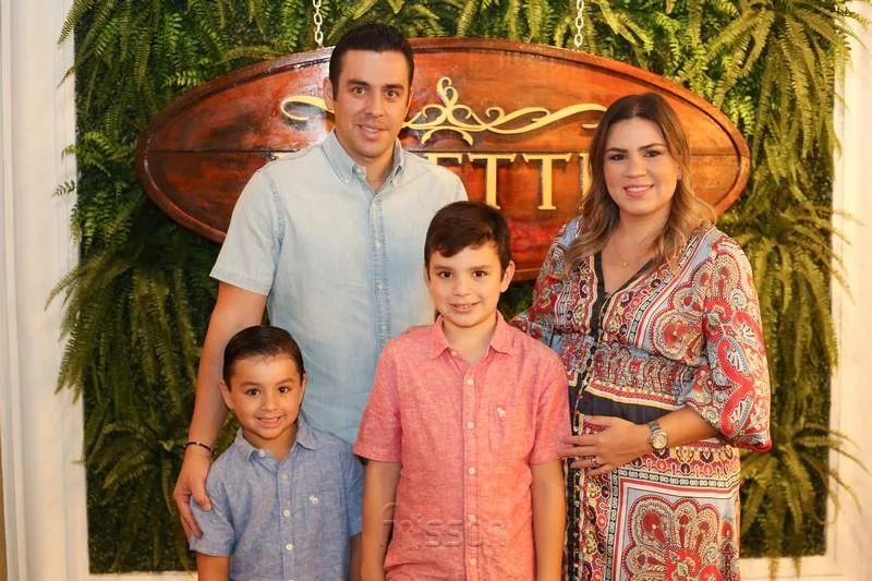 Davi, Gustavo, Ítalo e Ticiana Ximenes