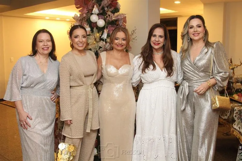Anazelia Gadelha, Monique Benevides, Ana Cristina Camelo, Martinha Assunção e Suyane Teixeira
