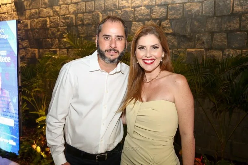 Dário Linhares e Flávia Braga
