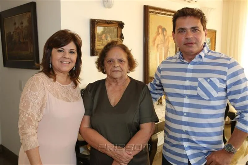 Beatriz, Terezinha e Ricardo Machado