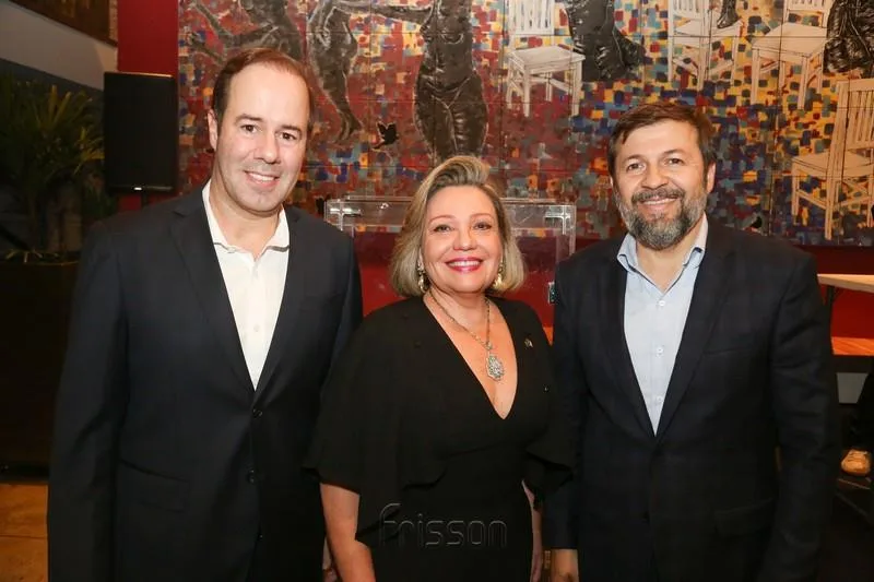 César Ribeiro, Fernanda Jensen e Élcio Batista