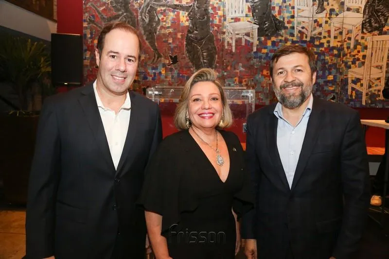 César Ribeiro, Fernanda Jensen e Élcio Batista