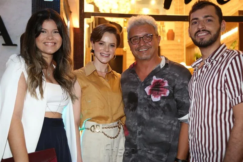 Carolina Alexandre, Paulinha Sampaio, Rafael Rodrigues e Leonardo Vieira