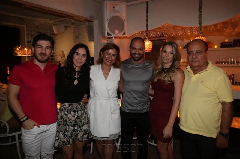 Esdras Reis, Caroline, Raimunda, Paulo Ximenes, Sabrina Max e Paulo Linhares