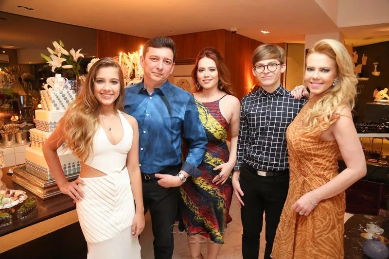 Analiz, Racine, Anik, Thiago e Branca Mourão