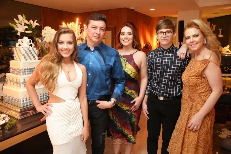 Analiz, Racine, Anik, Thiago e Branca Mourão