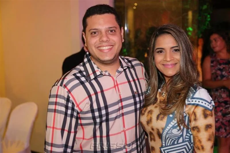 Adelino Mendes e Juliana Lima