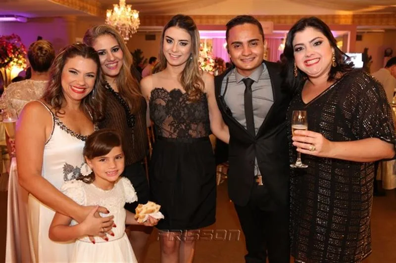 Vanessa Queirós e Natália, Adriana Lira, Mariana Pimenta, Felipe Araújo e Viviane Almada