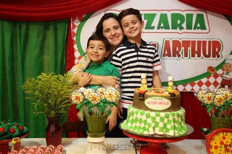 Arthur, Fernanda e Victor Barroso