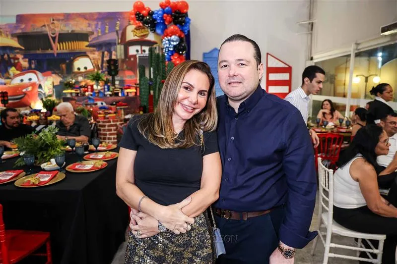 Adriana e Otavio Queiroz