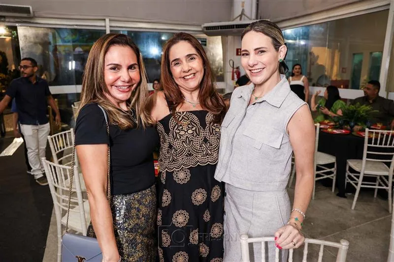 Adriana Queiroz, Sandra Gomes de Matos e Gaida Dias