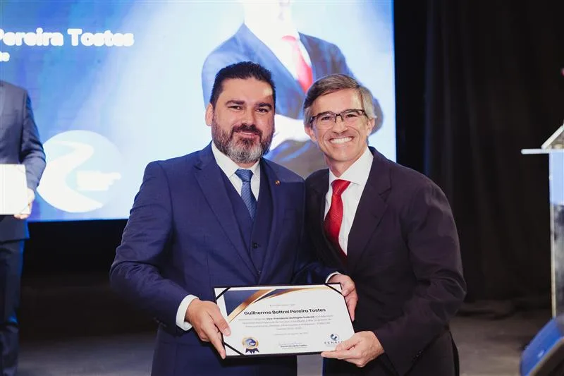 Daniel Coêlho e Guilherme Bottrel Pereira Torres