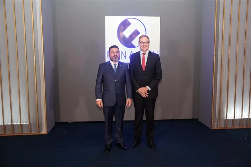 Daniel Coêlho e Aécio Prado Dantas Júnior