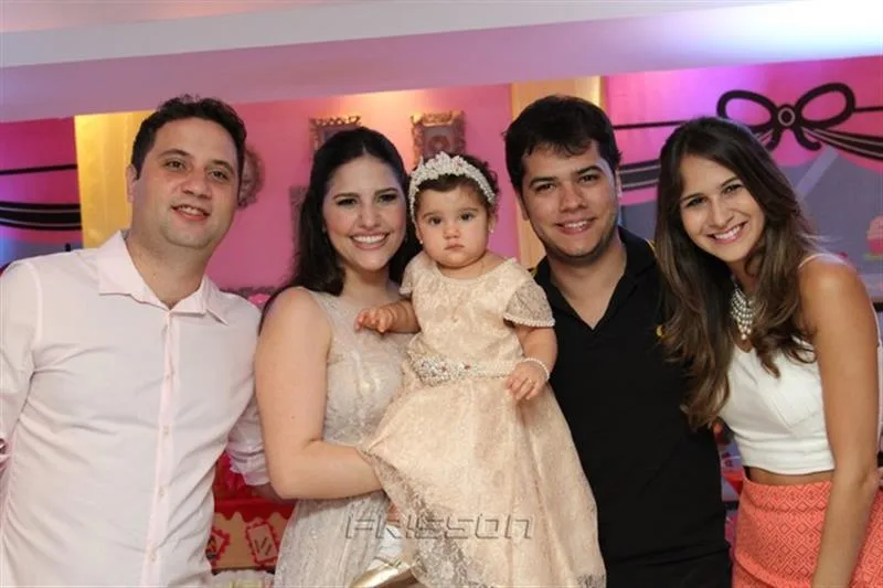 Bruno Pio, Sarah Aguiar, Mariana Pio, Ronaldo Filho e Marina Brasil