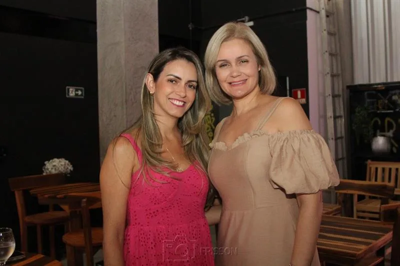 Eurides Araújo e Sheila Gomes