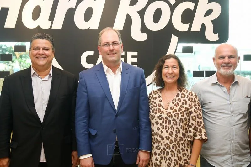 Colombo Cialdini, Doreni Caramori, Liége Xavier e João Carlos
