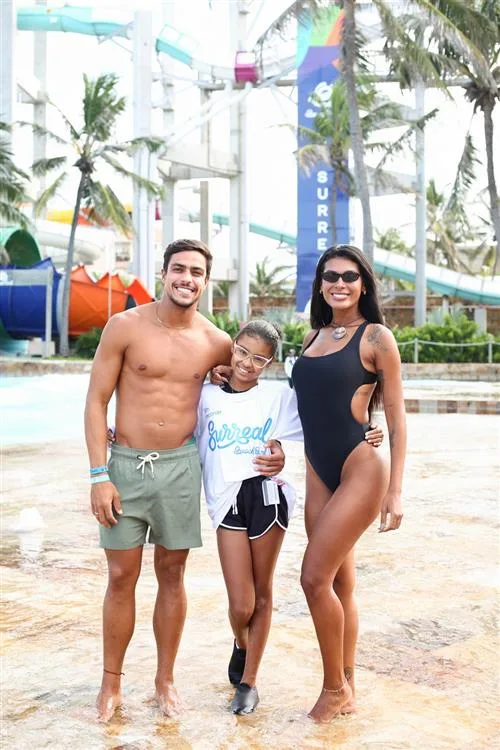 Arthur Pelágio, Vitória Queiroz e Pocah