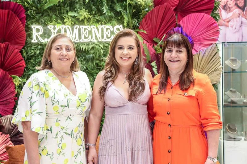 Amelia Lima, Camila Ximenes e Cida Lemos