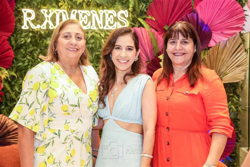 Amelia Lima, Caroline Ximenes e Cida Lemos