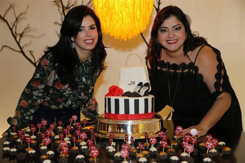 Daniele Cordeiro e Viviane Almada