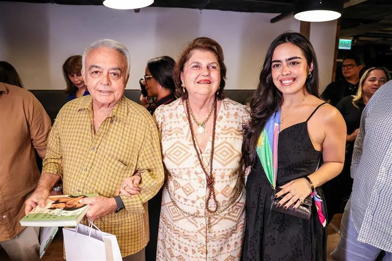 Flavio, Marilia Leitão e Flavia Petri