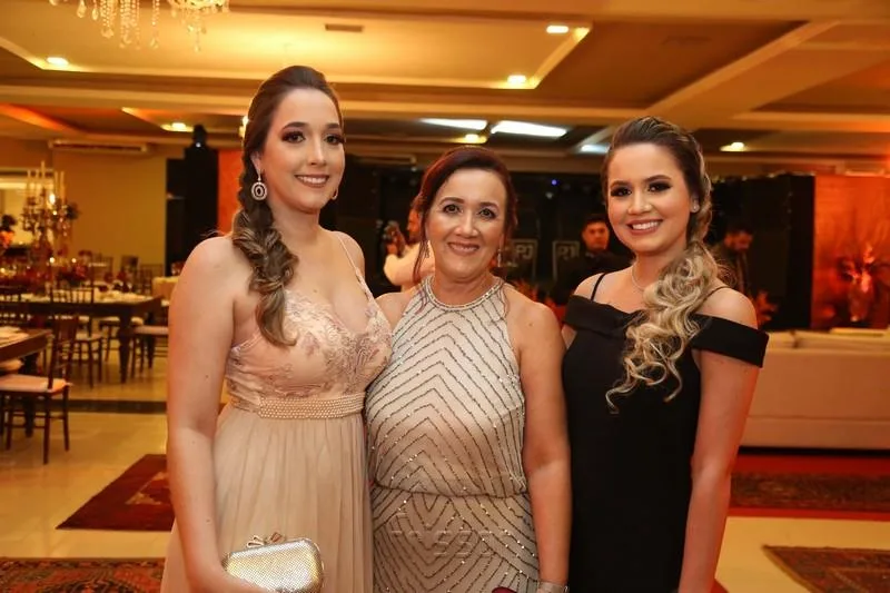 Amanda e Ana Meire Rebouças e Hanna Joca