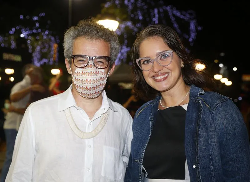Secretário da Secult Fabiano Piúba e Joana Limaverde_Foto Chico Gadelha