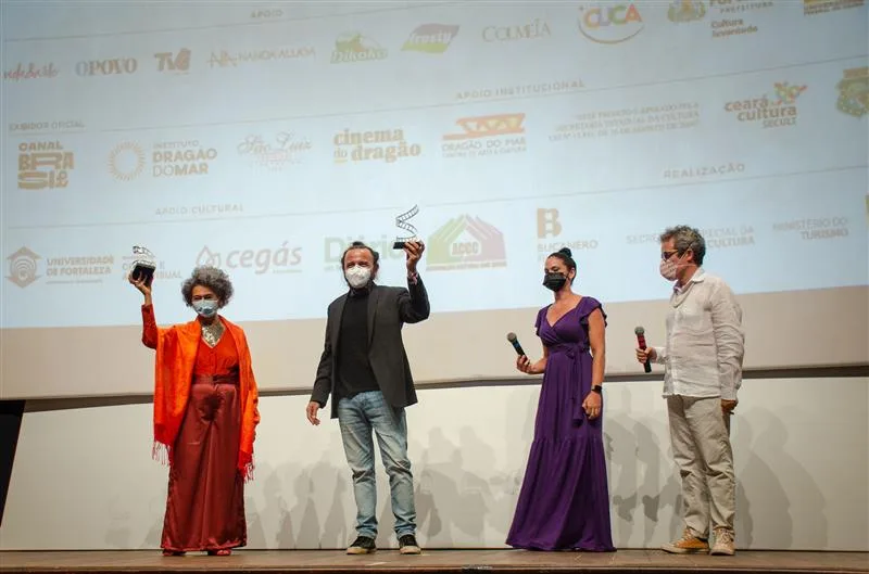 Marta Aurélia, Halder Gomes e Fabiano Piúba_Foto Luiz ALves