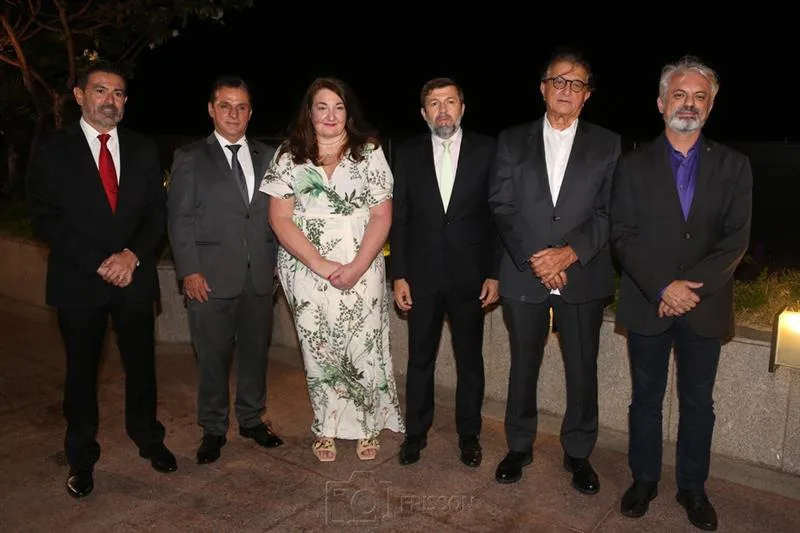 Alexandre Pereira, Murilo Santa Cruz, Magda Nassar, Elcio Batista, Arialdo Pinho e Willian França