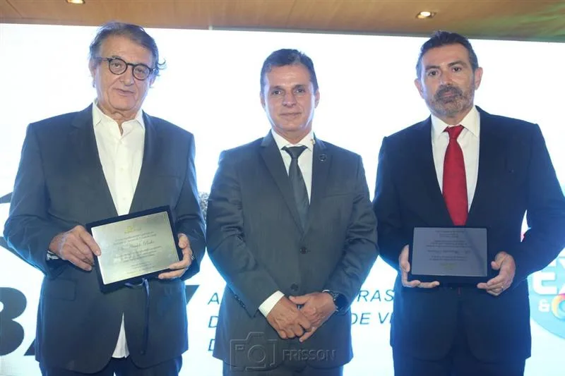 Arialdo Pinho, Murilo Santa Cruz e Alexandre Pereira