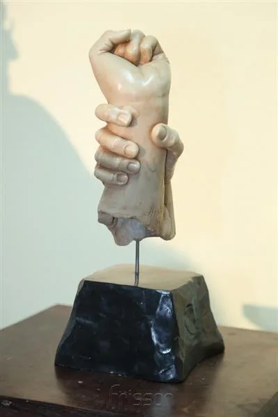 Exposição a um palmo do artista Assis Filho